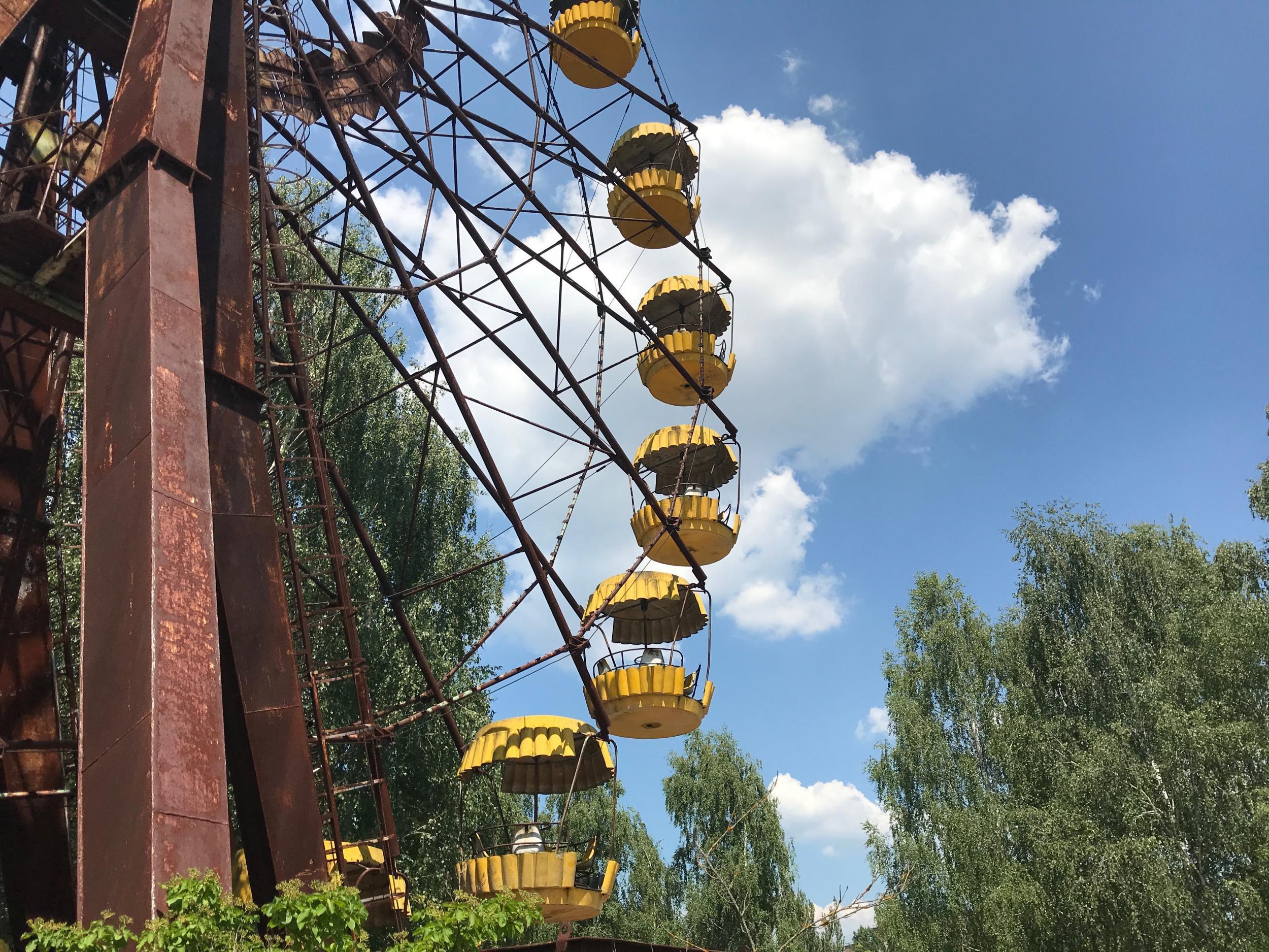 Dark tourism: What is drawing thousands to Chernobyl and ...
