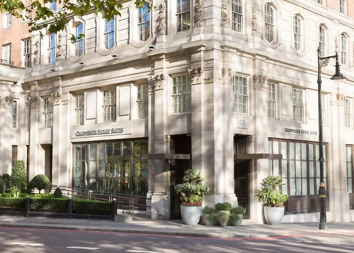 Hotels next to Hyde Park London: Your Guide to the Perfect Accommodation Experience