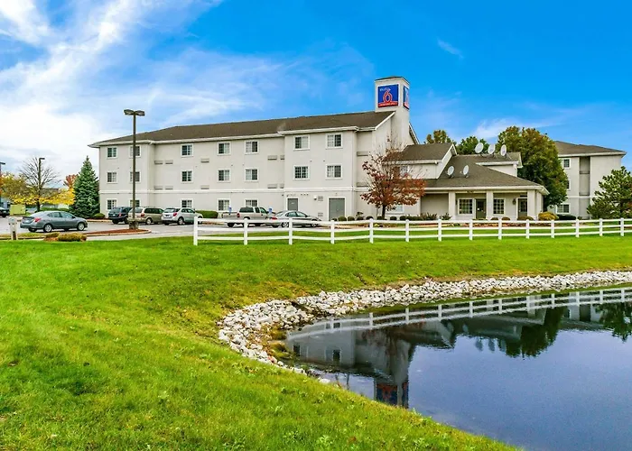 Experience Comfort and Convenience at the Best Fishers Hotels