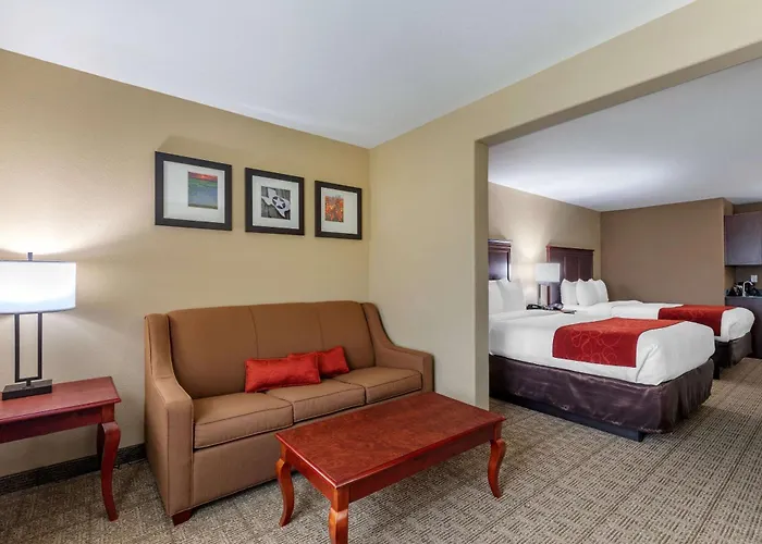 Premier Hotels in Ennis TX