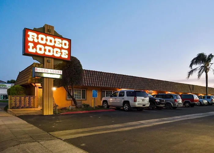 Explore the Best Hotels Near Clovis, CA for Your Next Stay