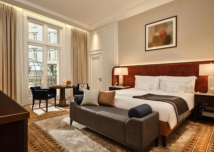 Discover the Best 5 Star Hotels in London for a Lavish Stay
