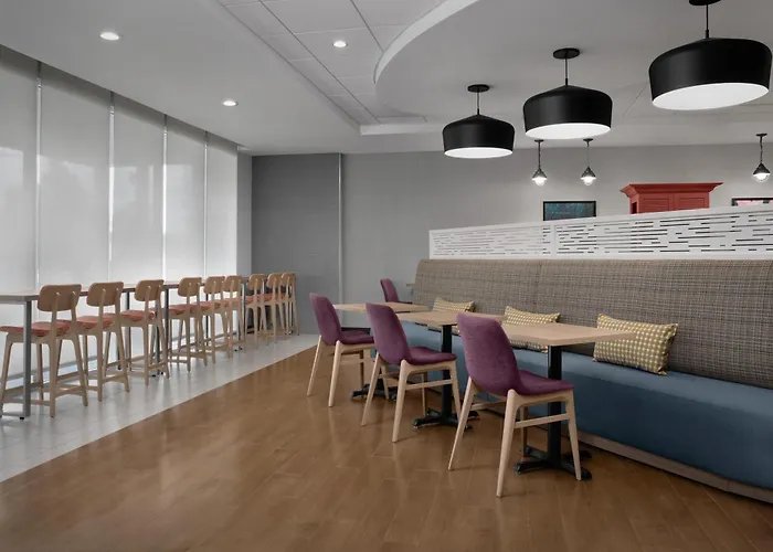 Best Salt Lake City Airport Hotels with Shuttle