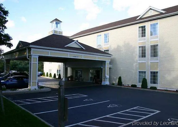 Top Hotels in Sturbridge, MA: Where Comfort Meets Convenience