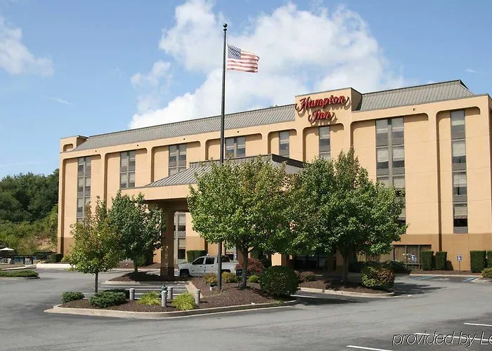Explore the Best Beckley Hotels for Your Stay