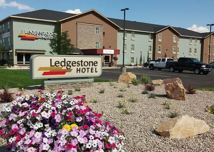 Top Vernal Utah Hotels to Enhance Your Stay