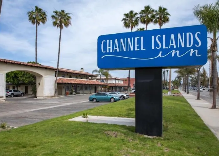 Top Oxnard Beachfront Hotels to Elevate Your Stay