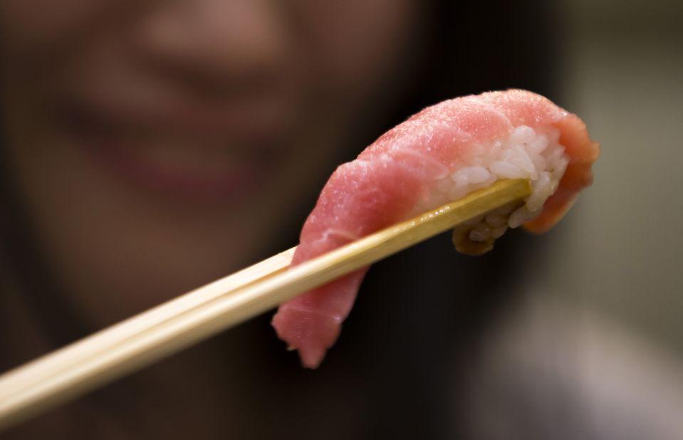 Sushi Univeristy in Tokyo: Eat sushi like a pro